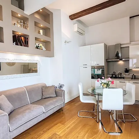 Borgo San Jacopo Superior By 360rentals 아파트